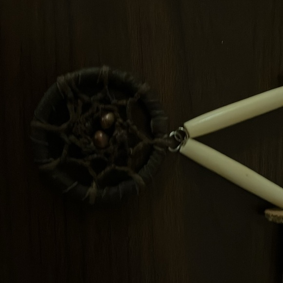 Native American style choker with Dreamcatcher pendant. - Picture 7 of 8